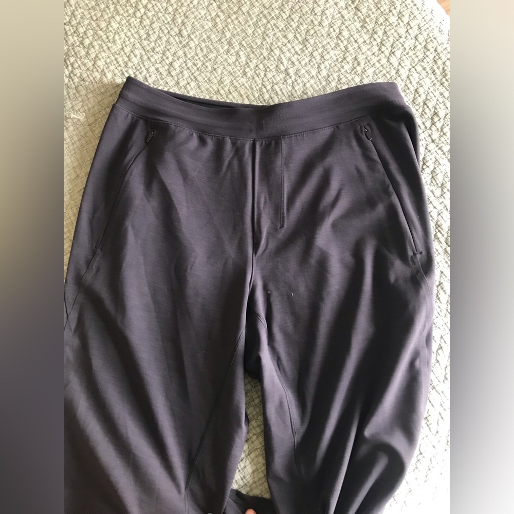 lululemon athletica Men's Black Jogger Pants